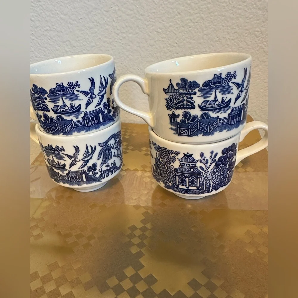 Churchill made in England cups. Set of 4. - Picture 2 of 3